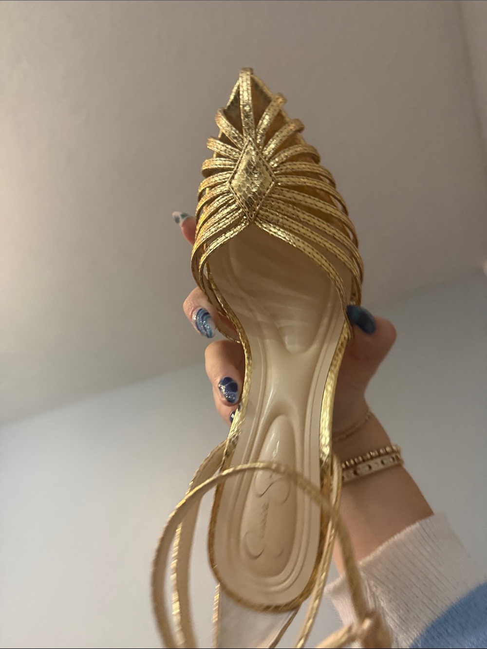 Jessica Simpson Women’s Paveri Pump in Gold - Picture 6 of 10